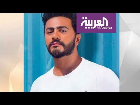 شاهد حقيقة استعمال الفنان تامر حسني لأحمر الشفاه